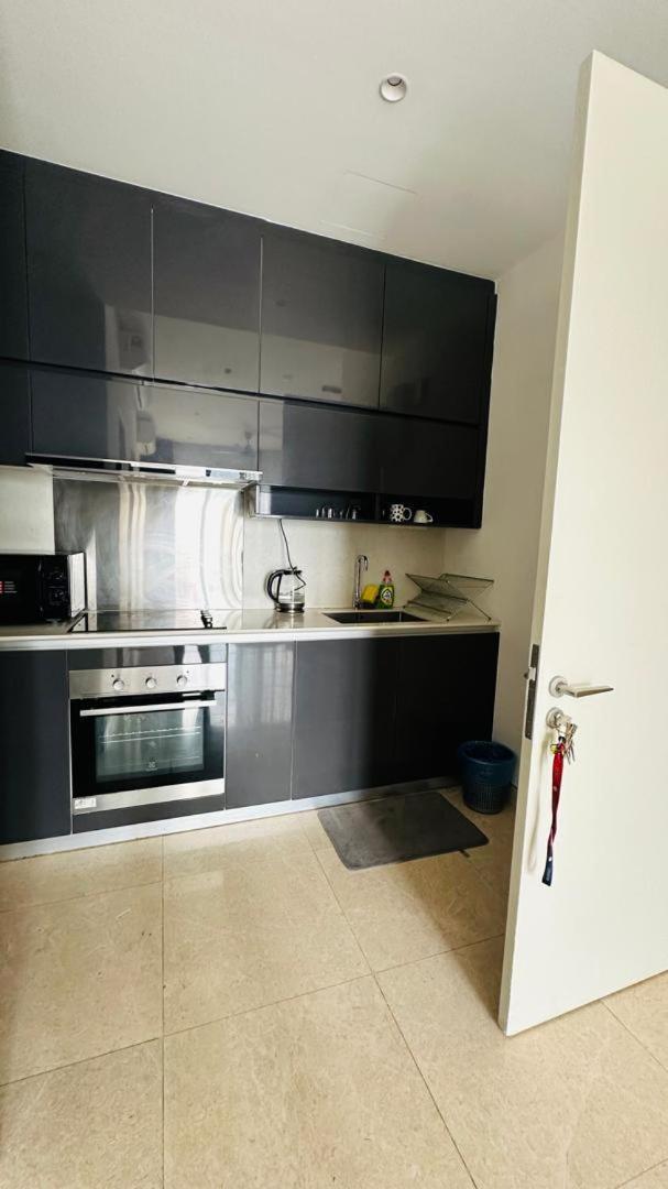 Апартаменты Lucentia Residents At Bbcc Lalaport Bukit Bintang Куала-Лумпур Экстерьер фото